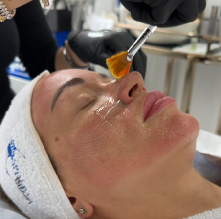 Premium Gesichtsbehandlung bei Face Sculpt Beauty Berlin